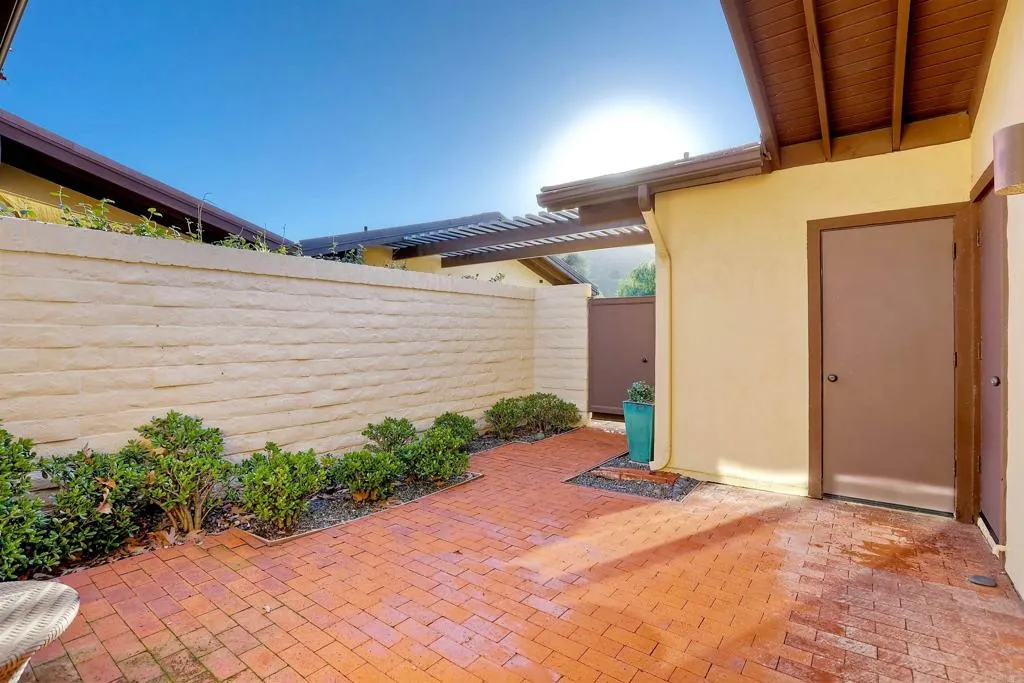 https://cdn.realtyfeed.com/cdn/127/307075353/7905bedefcf9c13da4e2363d070587aa.webp