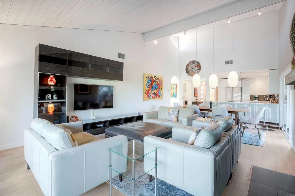 https://cdn.realtyfeed.com/cdn/127/307075353/b59b9970fa58e324a6b5aadcd5b9405a.webp