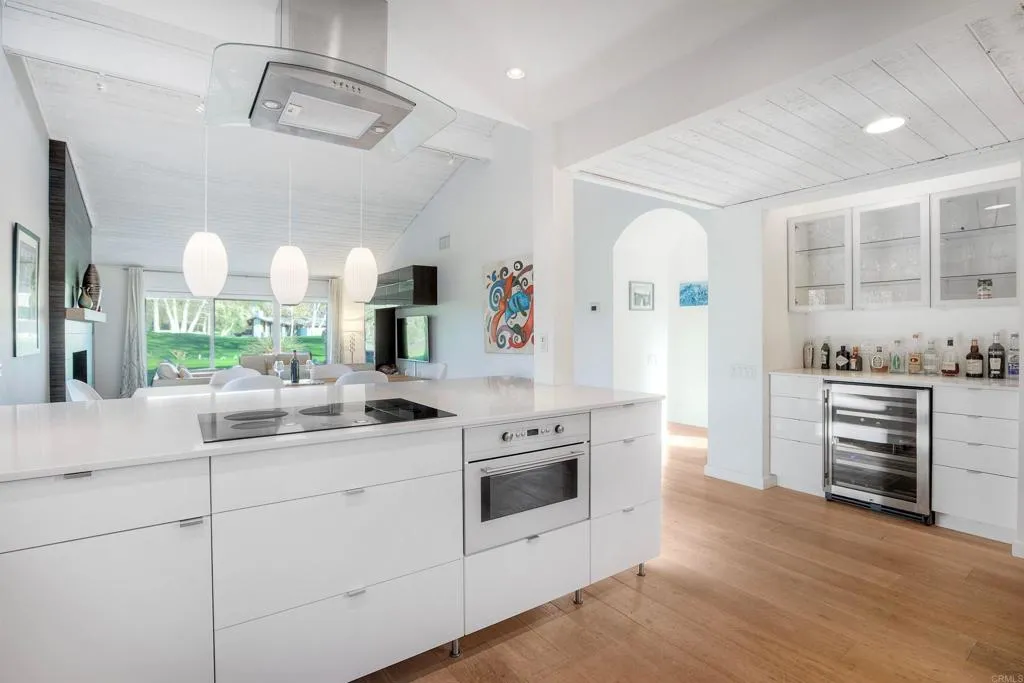 https://cdn.realtyfeed.com/cdn/127/307075353/e1dfc439d26bbfc26b8c65cb12b47d37.webp