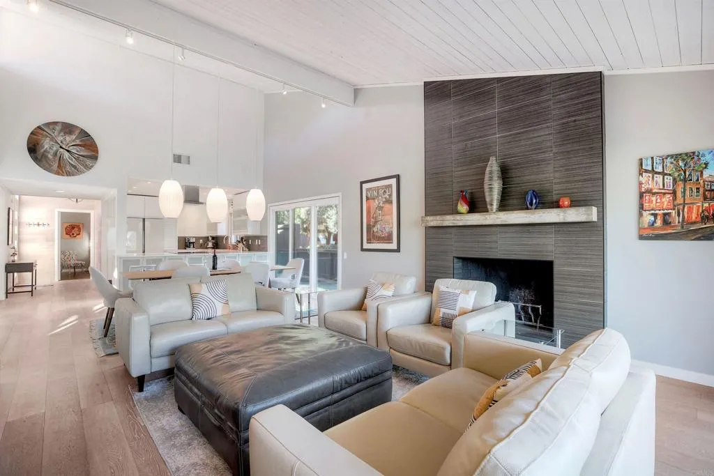 https://cdn.realtyfeed.com/cdn/127/307075353/f7441739b04f9b332335420e76e94113.webp