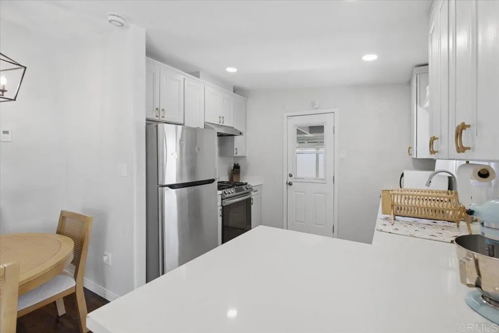 https://cdn.realtyfeed.com/cdn/127/307075442/e5551788722c1bd491fe49e479eb1938.webp