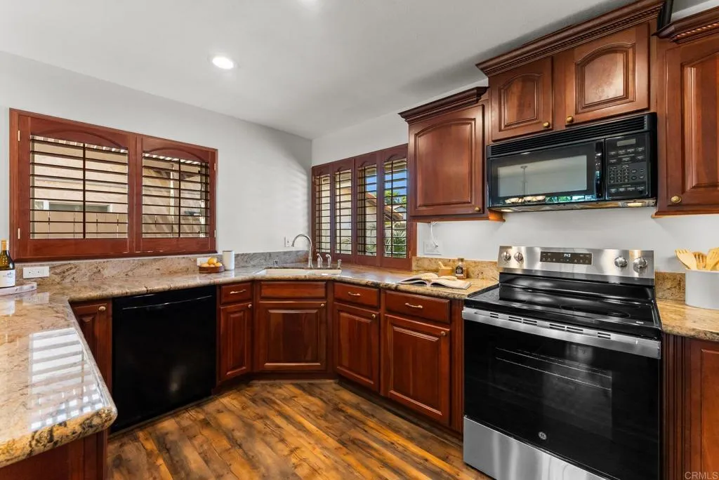https://cdn.realtyfeed.com/cdn/127/307075491/e4ebb9d522077984f6a7a023a82c3b58.webp