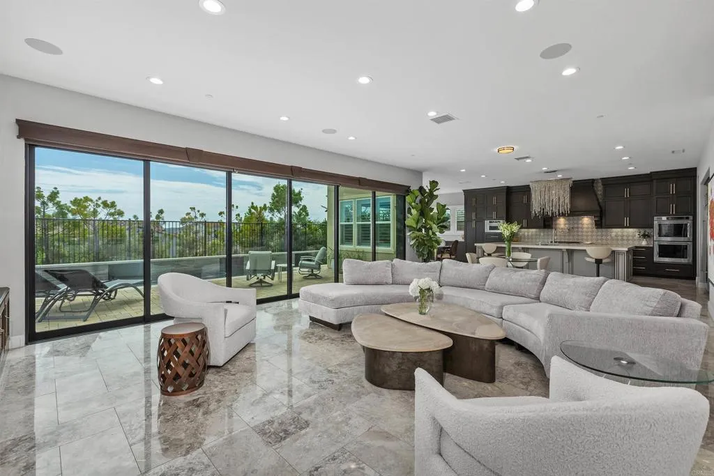 https://cdn.realtyfeed.com/cdn/127/307075513/03c6099a50f5479c6d6ded98dc3fb8c7.webp