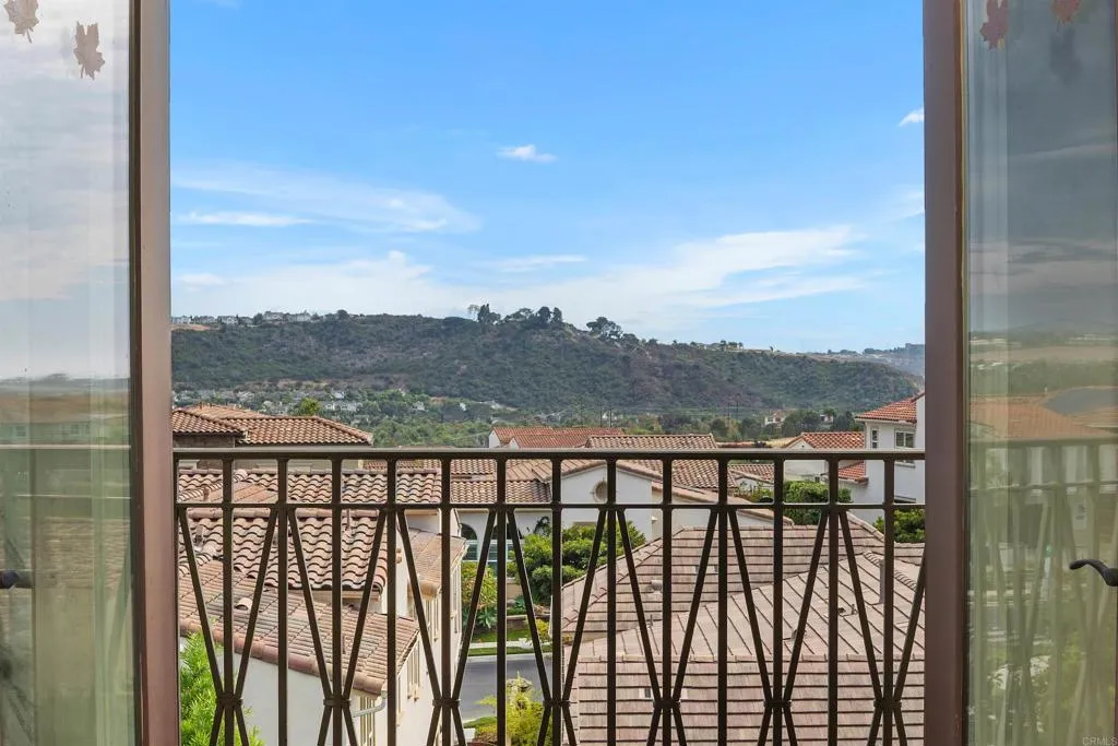 https://cdn.realtyfeed.com/cdn/127/307075513/164727229067165e5b357e0772c2549a.webp