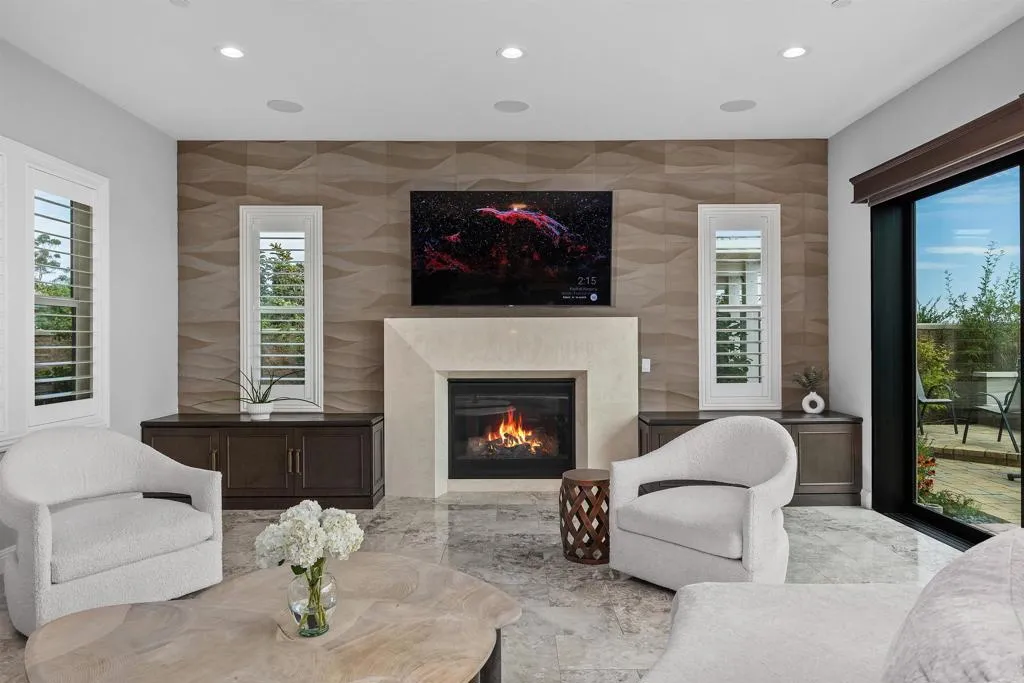 https://cdn.realtyfeed.com/cdn/127/307075513/2d2bdfeaf22ed9d46de788200be716e6.webp