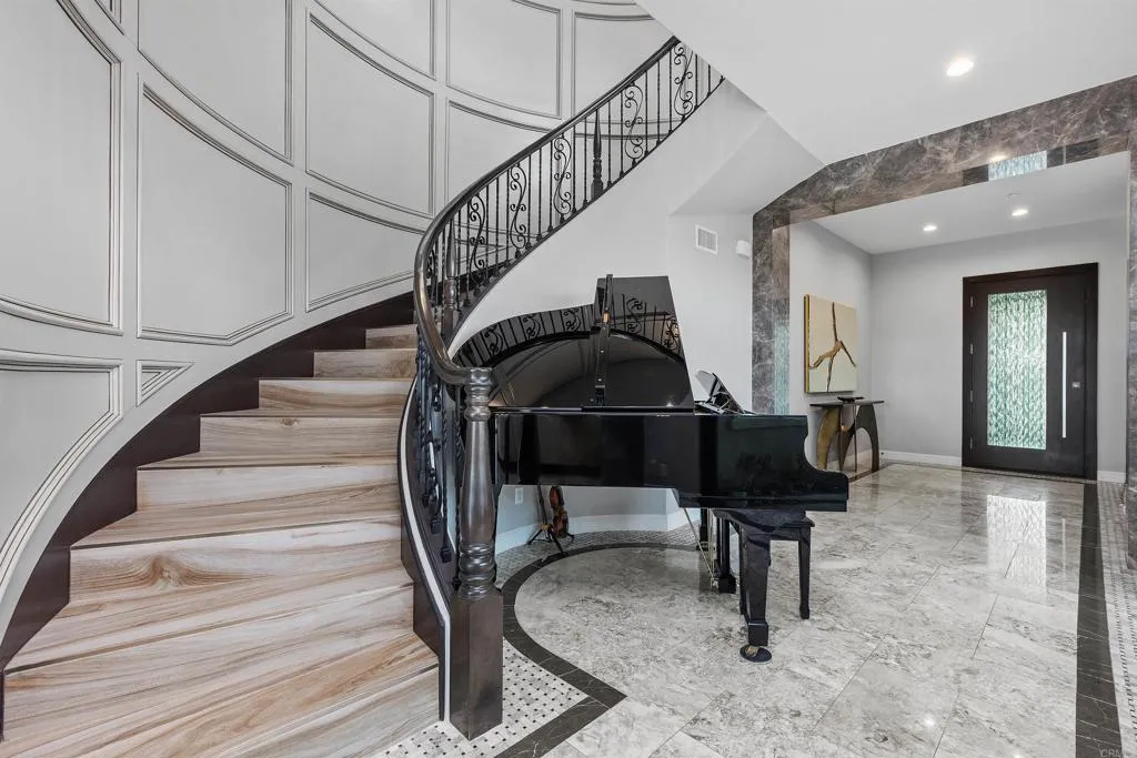 https://cdn.realtyfeed.com/cdn/127/307075513/3c77e33cdb781711d272e364cc282000.webp