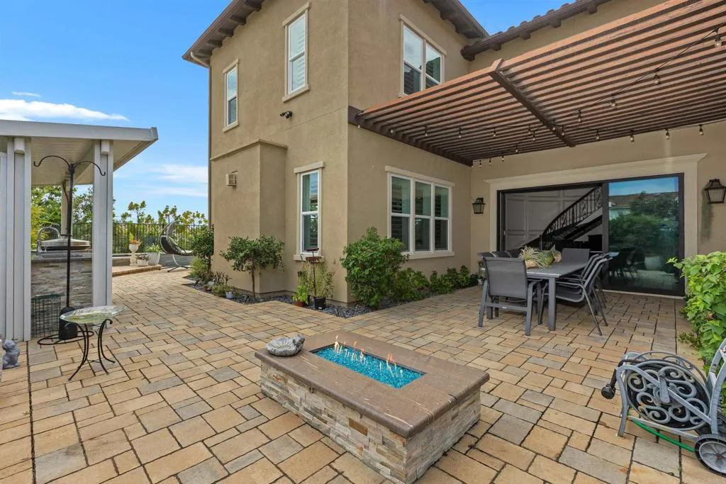 https://cdn.realtyfeed.com/cdn/127/307075513/c19a508aea7d24df85836a433903d0ec.webp