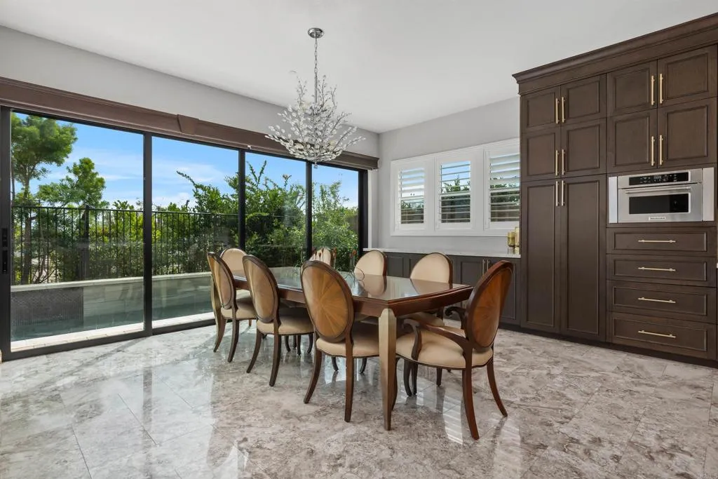 https://cdn.realtyfeed.com/cdn/127/307075513/c7d9cda7f061224b85b1745efb9ef251.webp