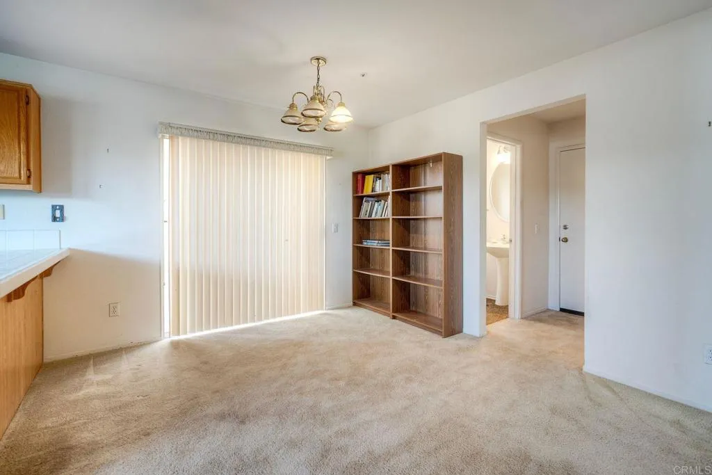 https://cdn.realtyfeed.com/cdn/127/307075606/a2e502b6b279ba9d766ffb7c619b4b4d.webp