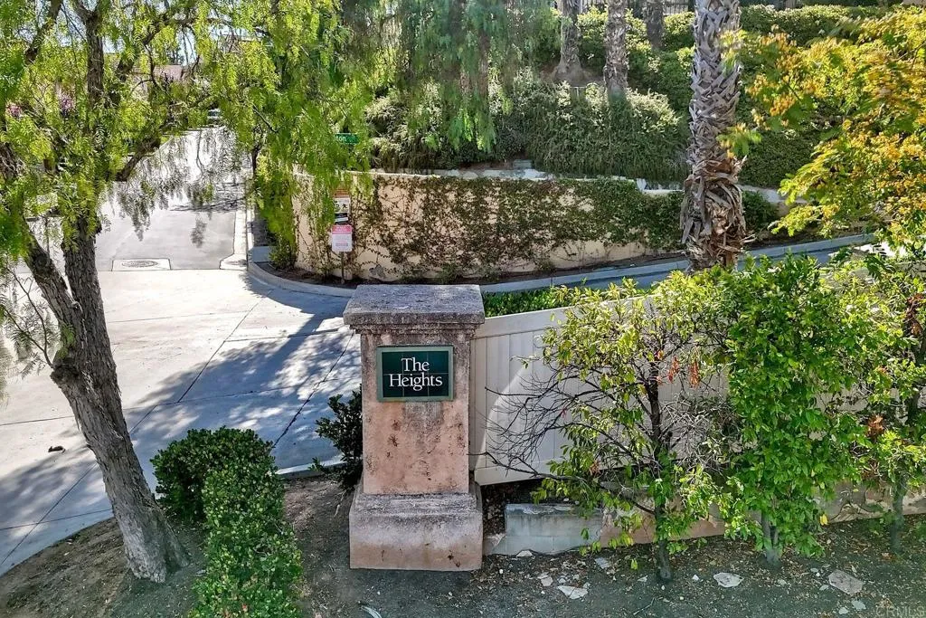 https://cdn.realtyfeed.com/cdn/127/307075606/e3be872f954f85339bc95982f162bf78.webp