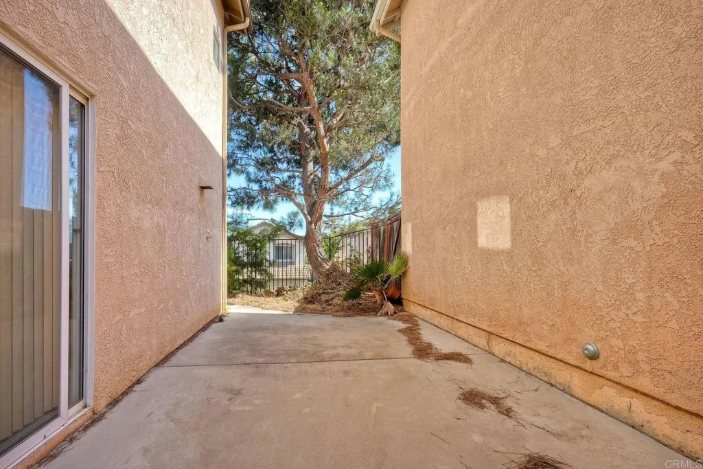 https://cdn.realtyfeed.com/cdn/127/307075606/f54c1feffb1e1f3330bb8f43870f8bba.webp