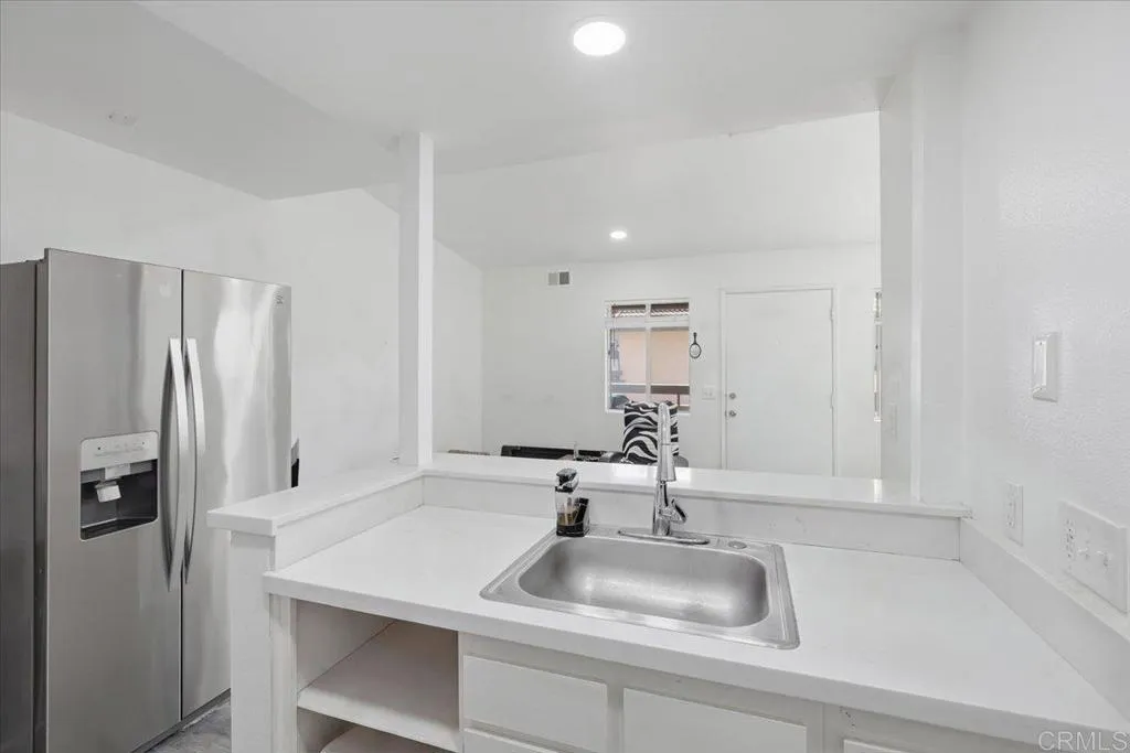 875 W San Ysidro Boulevard Unit 14, San Ysidro, CA 92173 - Photo 4 of 18, San Ysidro, CA