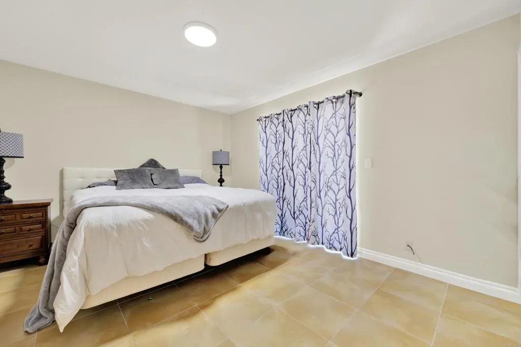 https://cdn.realtyfeed.com/cdn/127/307075731/080ecc9b32cc7dad837c340e1c441c36.webp