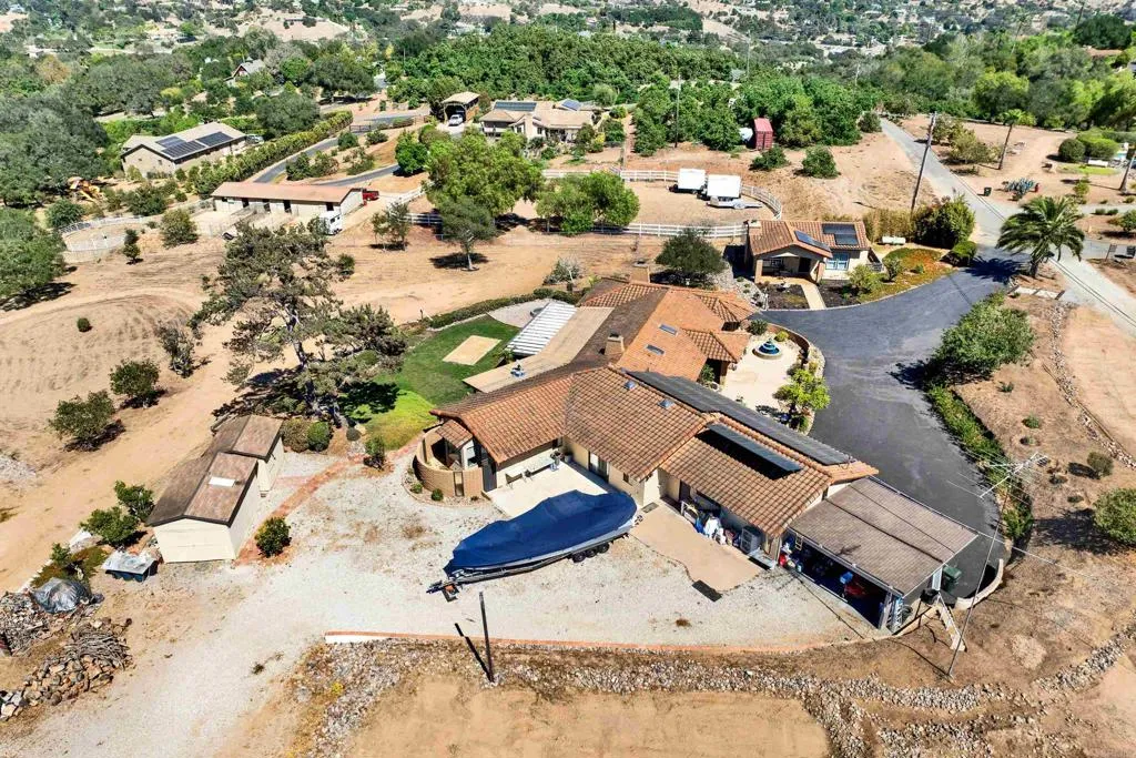 https://cdn.realtyfeed.com/cdn/127/307075731/26e6e89899291cfc26a6086b326ef453.webp