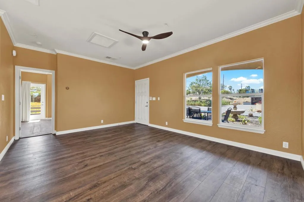 https://cdn.realtyfeed.com/cdn/127/307075731/59738caa0ec6665c8731fd28640a059d.webp