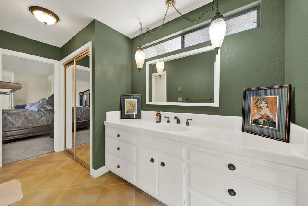 https://cdn.realtyfeed.com/cdn/127/307075731/79b8f60794b9ef24f7afe60326f9beb9.webp