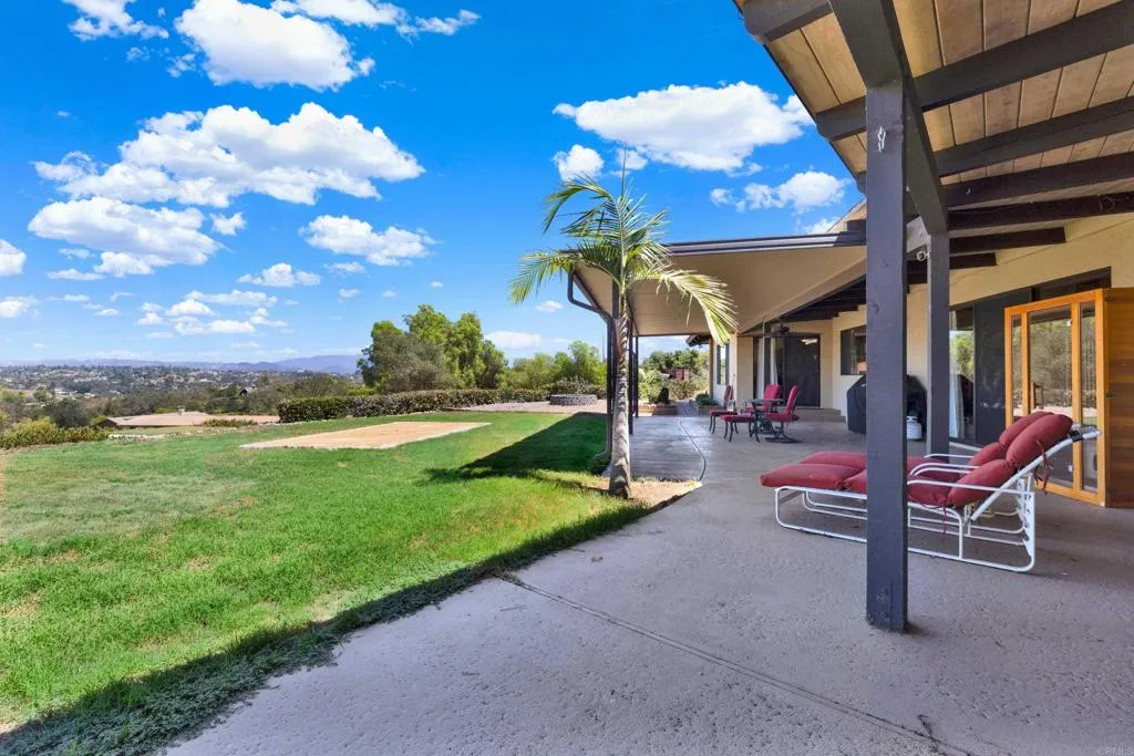 https://cdn.realtyfeed.com/cdn/127/307075731/983faf7592a5bf146d5b1ce5b12244f0.webp