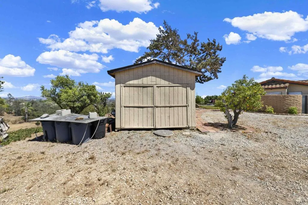https://cdn.realtyfeed.com/cdn/127/307075731/a36b0954cc0db4224ed1cb3792c20afc.webp