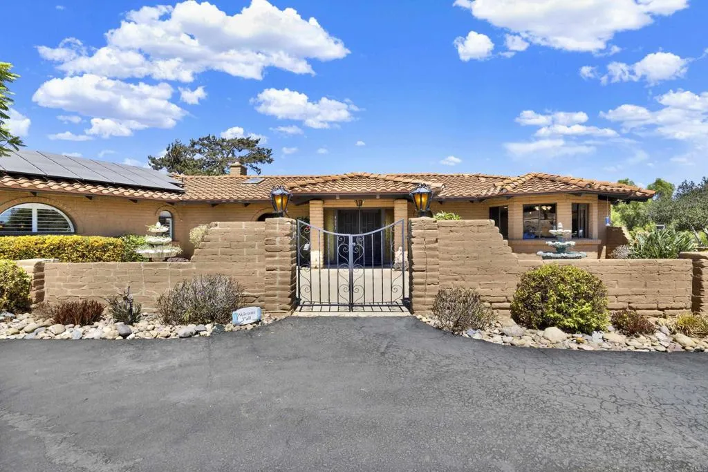 https://cdn.realtyfeed.com/cdn/127/307075731/c16f5a5a7c4cdcbbc1063c2351330b69.webp