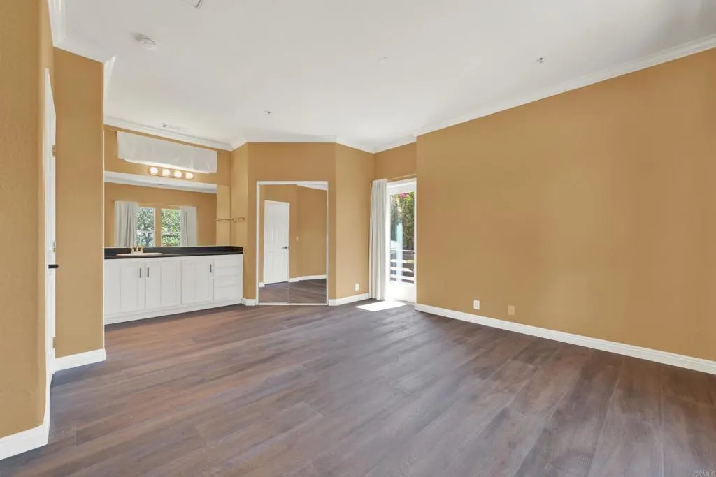 https://cdn.realtyfeed.com/cdn/127/307075731/e9f0f42bb857b939a3d78d78393b1ee6.webp