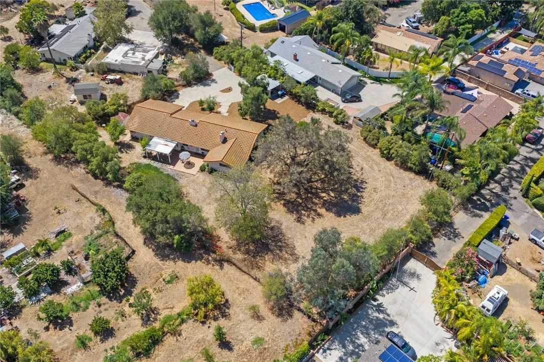 https://cdn.realtyfeed.com/cdn/127/307075797/1d72a1384f85e19b362f289996bdab68.webp