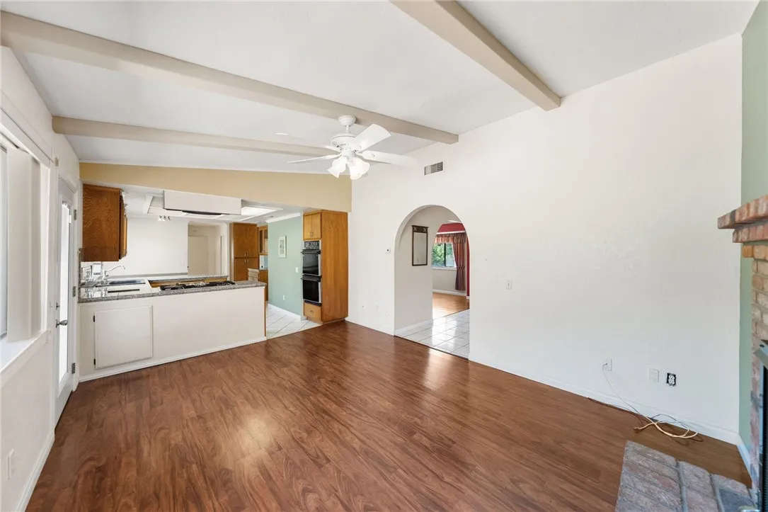https://cdn.realtyfeed.com/cdn/127/307075797/2307b333496f203e5bafc6e33c3e6a48.webp