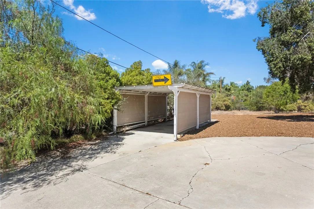 https://cdn.realtyfeed.com/cdn/127/307075797/26b4b4c97da2873f1f2c60df5dbf80cf.webp