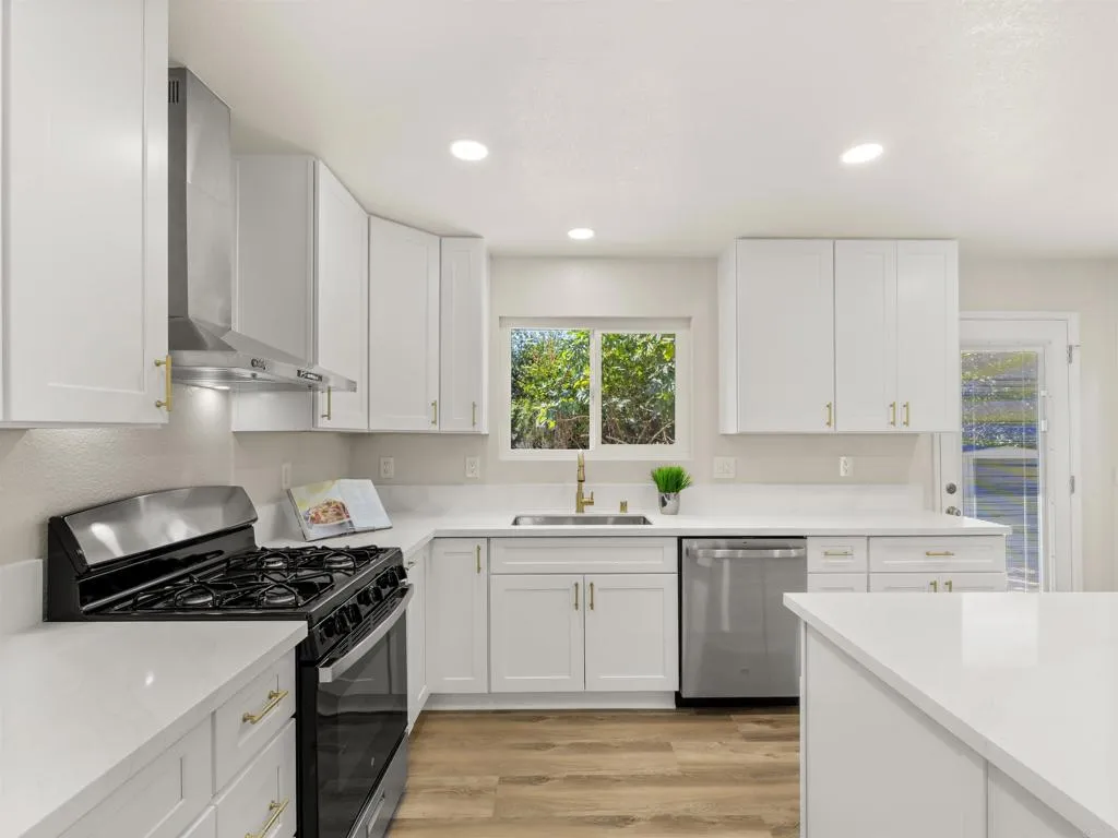 https://cdn.realtyfeed.com/cdn/127/307075800/9fb57da7d9dae0673ce1393937594e16.webp