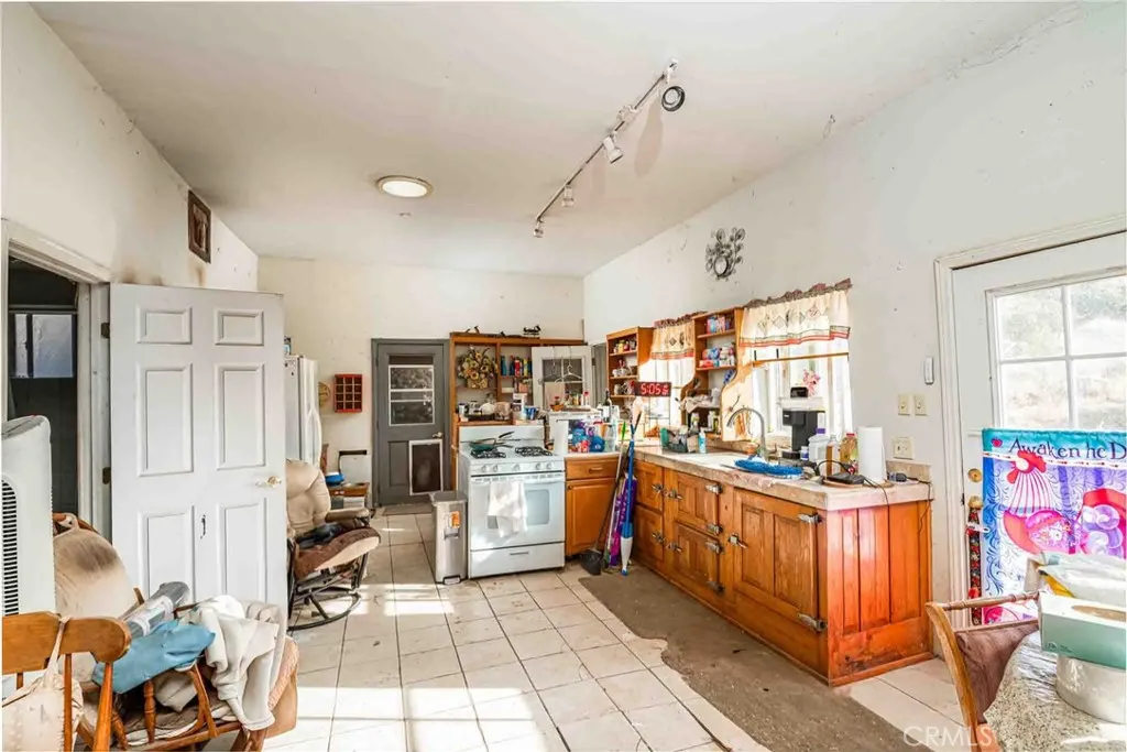 https://cdn.realtyfeed.com/cdn/127/307075805/82db8ebdca372497b67ecbb6e30d3398.webp