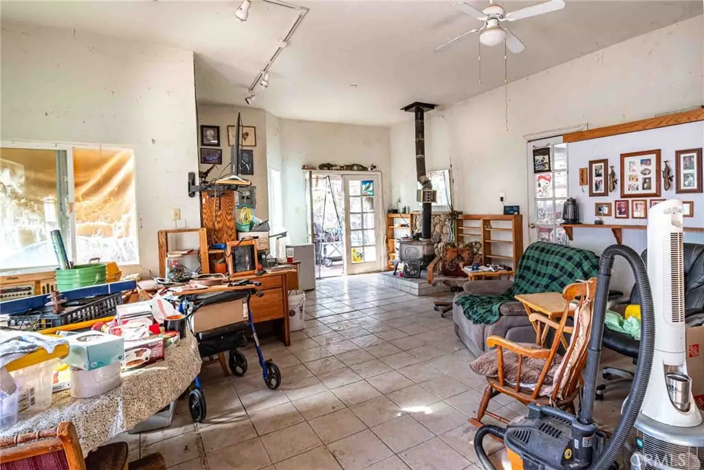 https://cdn.realtyfeed.com/cdn/127/307075805/b393aa81d32290bd7c42c65afeb85e68.webp