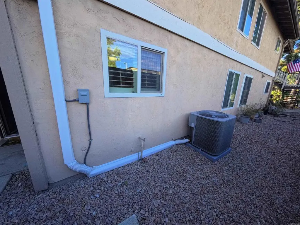 https://cdn.realtyfeed.com/cdn/127/307075843/6fd4f57d87e6b70f59a10361e7f87f9e.webp
