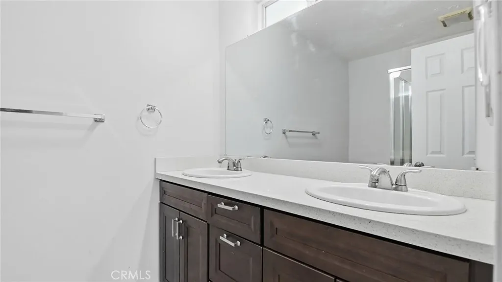 https://cdn.realtyfeed.com/cdn/127/307075882/7900e33095ca0261db22d36b8ff49c1c.webp