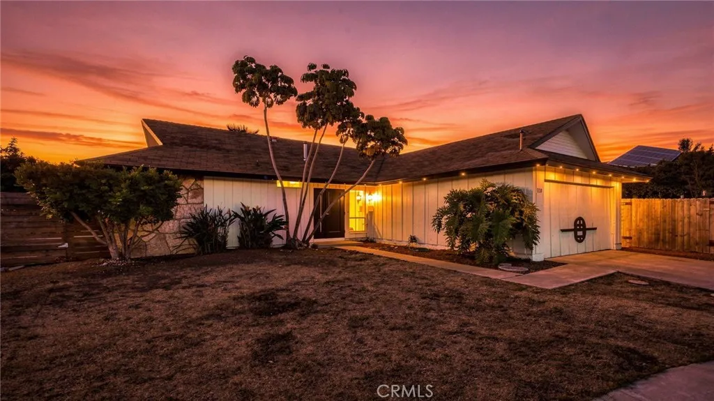https://cdn.realtyfeed.com/cdn/127/307075882/89ea3202395905ae9ab5c6e517995392.webp