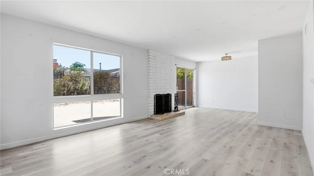 https://cdn.realtyfeed.com/cdn/127/307075882/9a6ed2d83c52dab24f6f14d0650907a6.webp