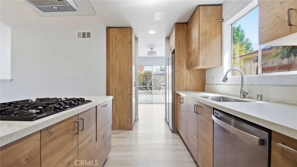 https://cdn.realtyfeed.com/cdn/127/307075882/c66903a3cf60ec703a8d6487362fab25.webp