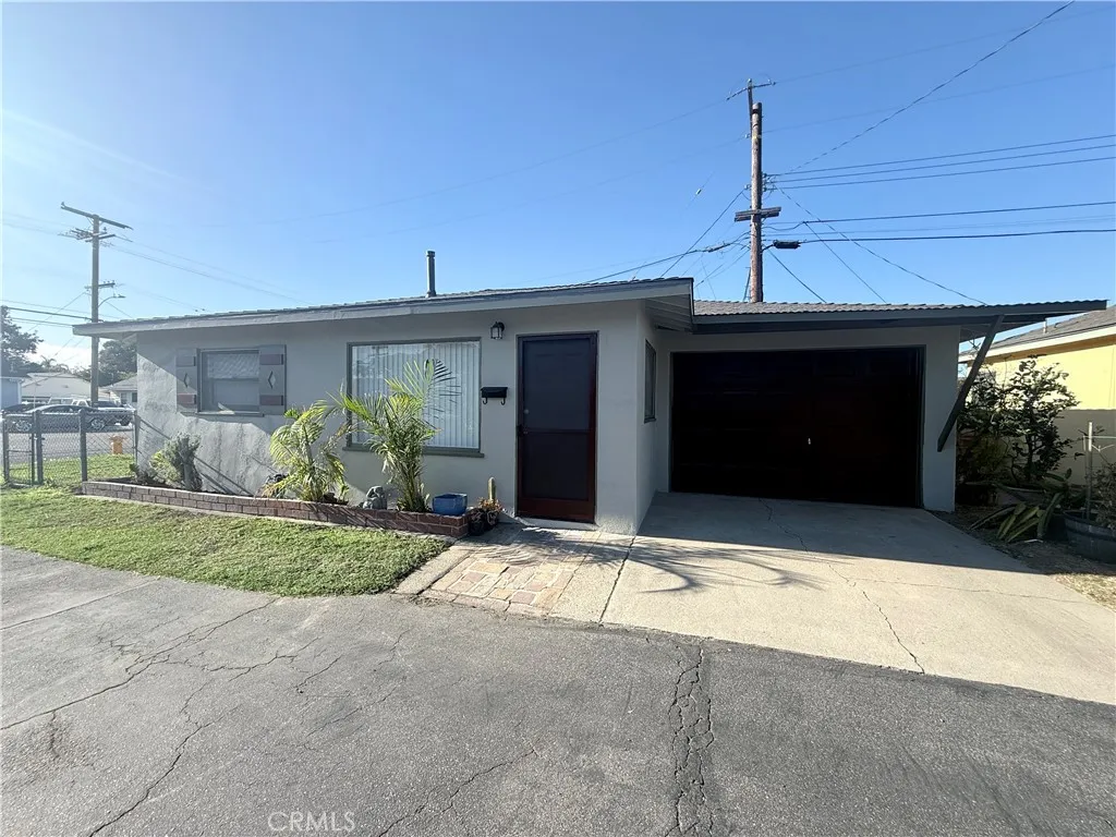 Lomita, CA 90717