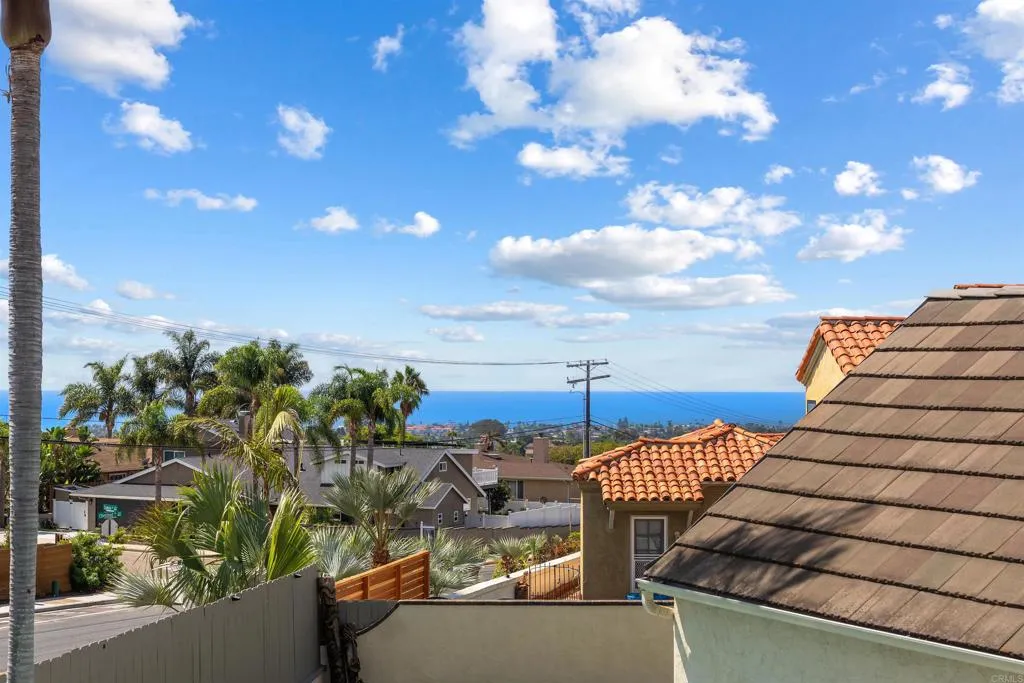 https://cdn.realtyfeed.com/cdn/127/307075933/1203ec16625773ea39e3506a2c5ace4e.webp