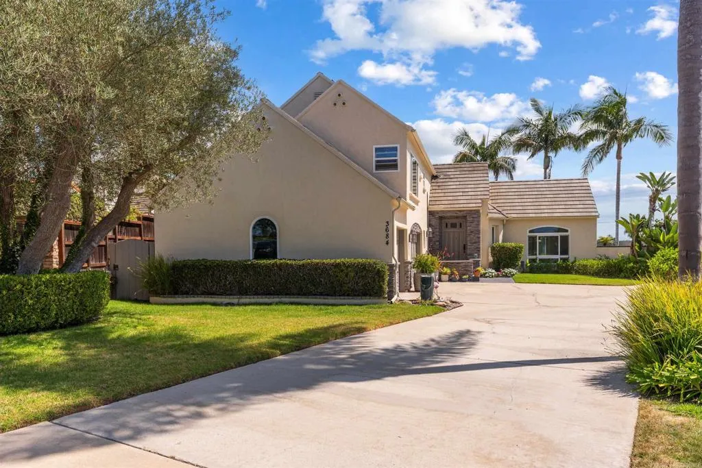 https://cdn.realtyfeed.com/cdn/127/307075933/7cc3ba40ccbb409858c1898392d1075e.webp