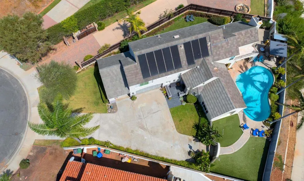 https://cdn.realtyfeed.com/cdn/127/307075933/862163718ce45c7f70d9720db1d7be47.webp