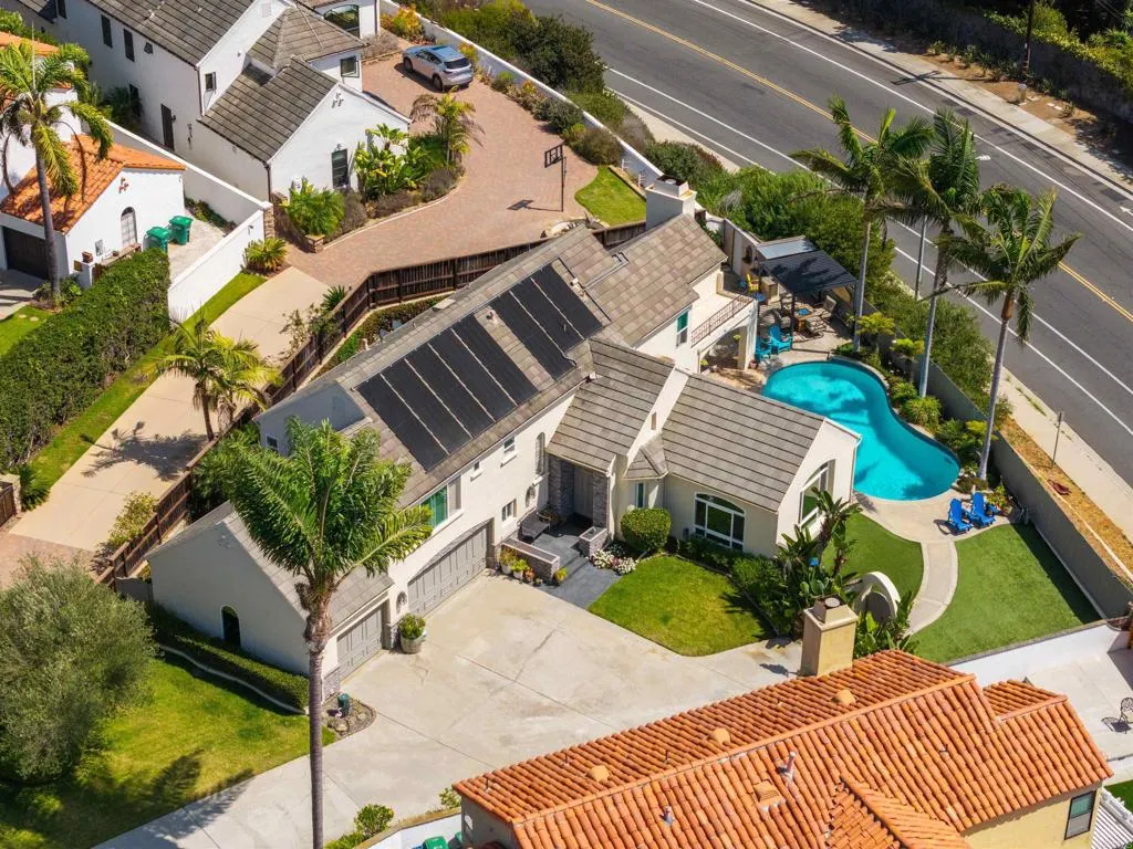 https://cdn.realtyfeed.com/cdn/127/307075933/b2f7d799246c7f0d959d485e1726a592.webp