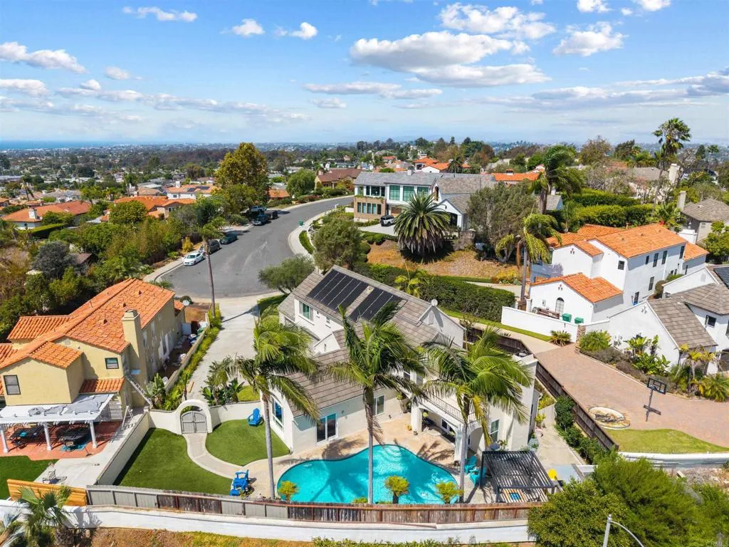 https://cdn.realtyfeed.com/cdn/127/307075933/cd5b511fa97b2e4140b83435ba78e4dc.webp