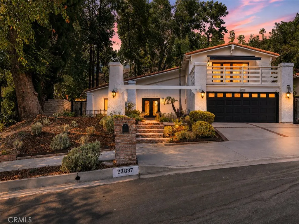 Woodland Hills, CA 91367