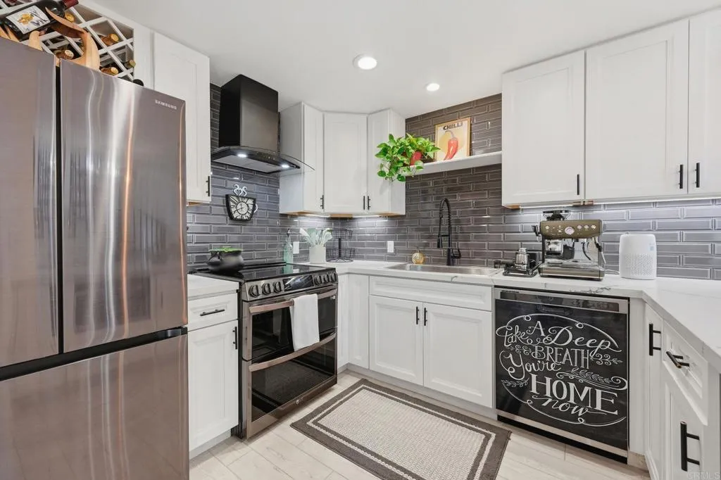 https://cdn.realtyfeed.com/cdn/127/307075977/1ffbcb49d4787a9f8edd85c0759e9542.webp