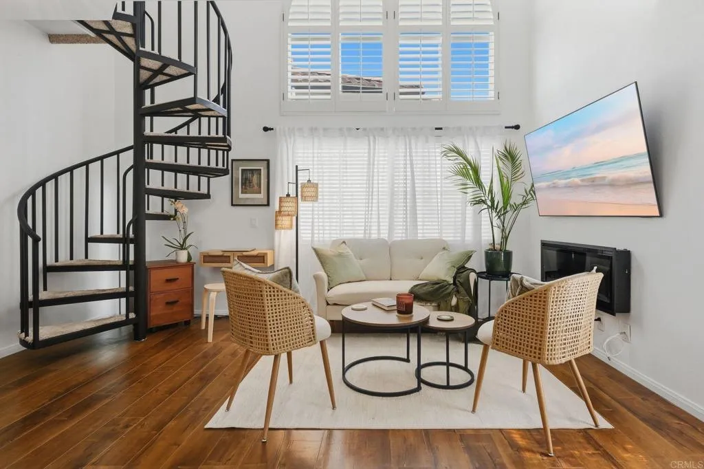 https://cdn.realtyfeed.com/cdn/127/307075977/66cf504d96cccabf300d05c2198797b9.webp