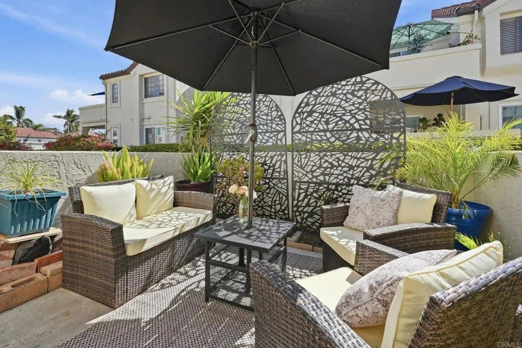 https://cdn.realtyfeed.com/cdn/127/307075977/6831fac872ac65bd05ffe617c33da3ee.webp