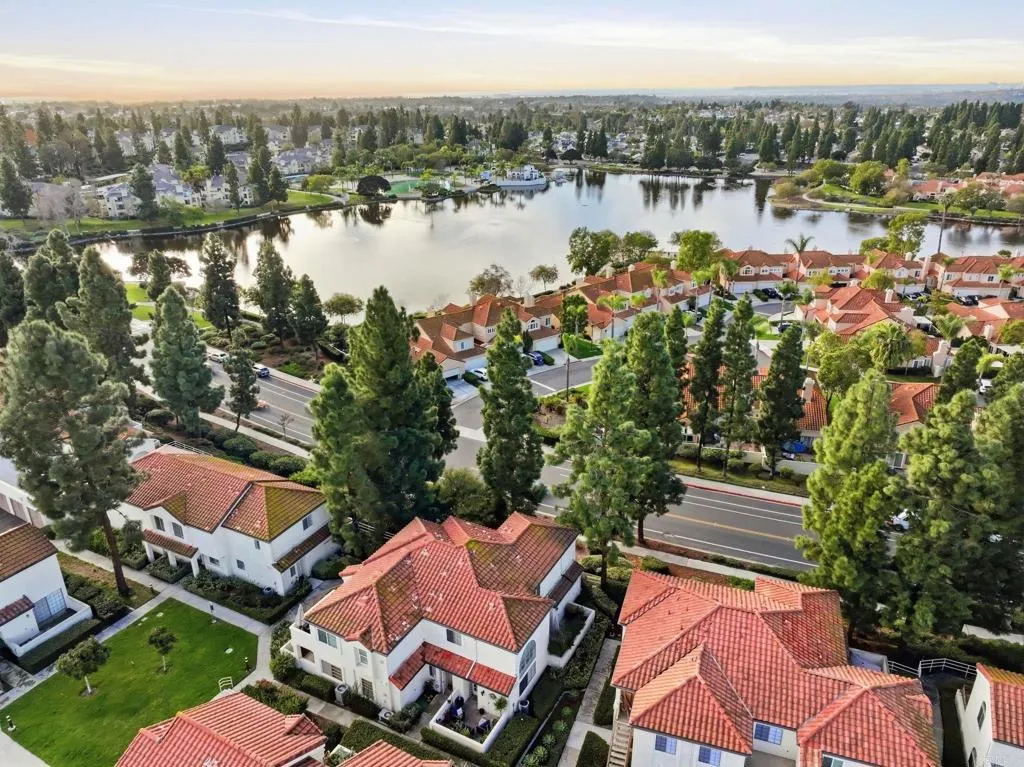 https://cdn.realtyfeed.com/cdn/127/307075977/733a6155786cdd09417c7602bf8cce96.webp