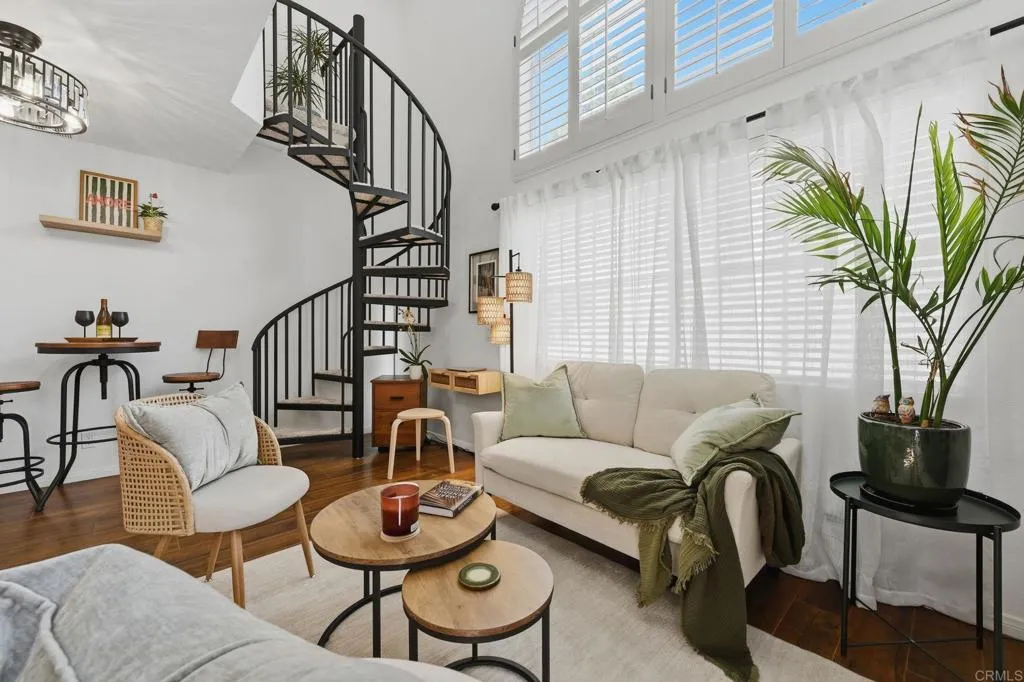 https://cdn.realtyfeed.com/cdn/127/307075977/9bfb192d21354043079625538d35e478.webp