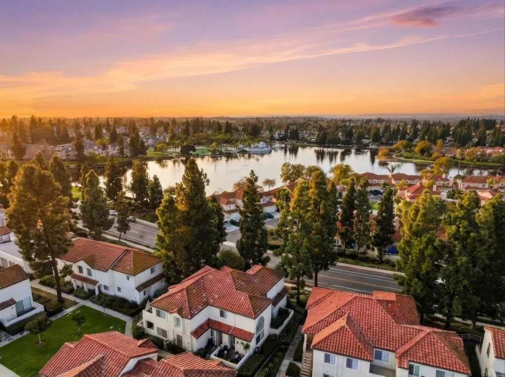 https://cdn.realtyfeed.com/cdn/127/307075977/f7ad7646776c183621f35c5d75e11bac.webp