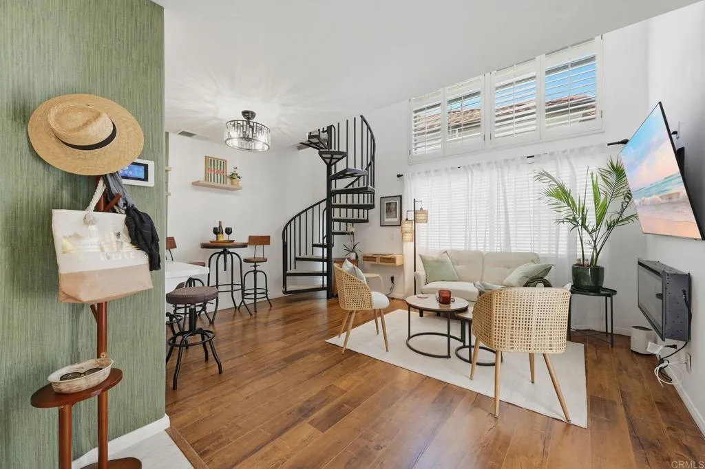 744 Eastshore Terrace Unit #102