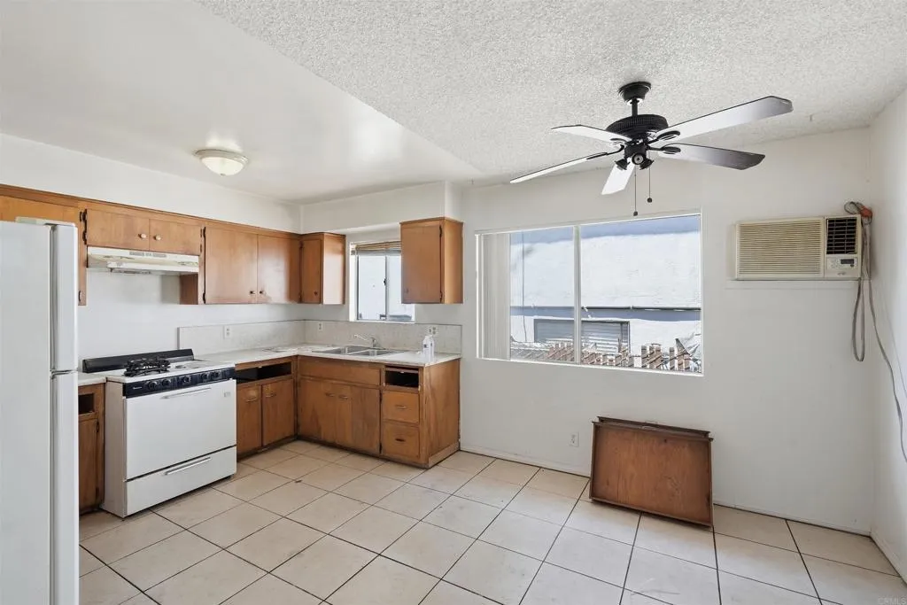 7163-69 Central Avenue, Lemon Grove, CA 91945 - Photo 3 of 8, Lemon Grove, CA